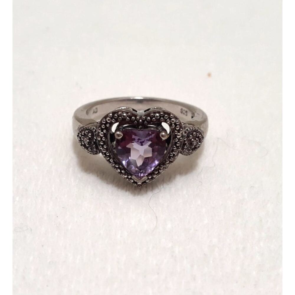 Heart Shaped Amethyst Ring Haloed by Marcasites 925 Size 7